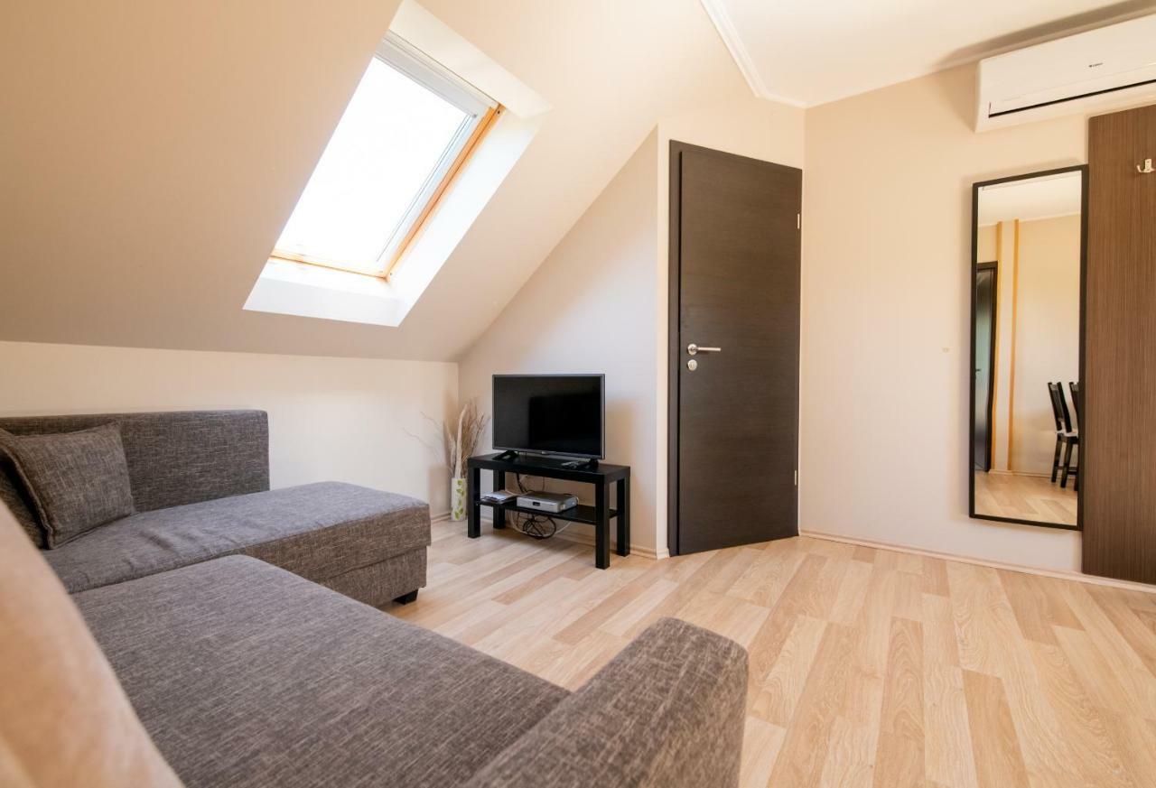 Dunazug Apartmanház Dömös Exterior foto